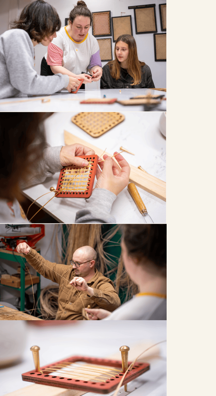 Photos présentant des Inès et ses élèves lors d'un cours d'initiation au cannage. Les élève apprennent à tisser la canne pour un dessous de verre dans son atelier Lillois.